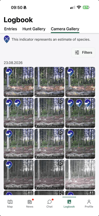 MyHunt app camera gallery showing only pictures with detected animals, each marked with a species pin