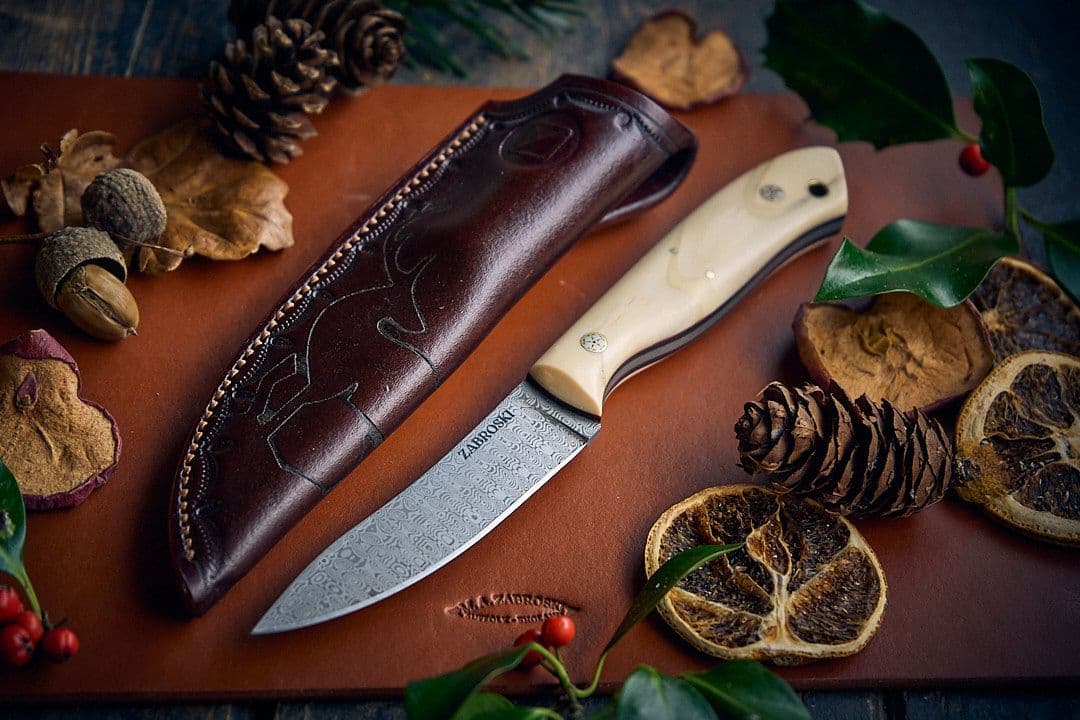 The Specification & Design of the MyHunt Balmoral Knife Part 3 - The Handle